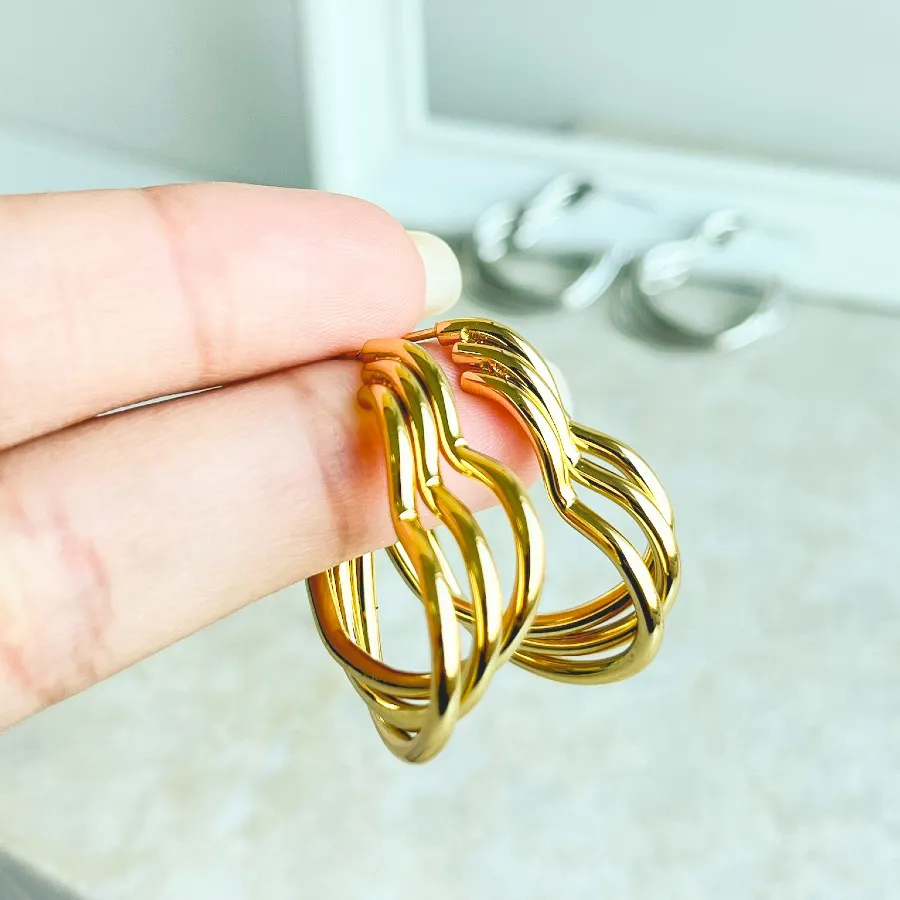 Argola corações em linhas em aço inoxidável - Imagem 4